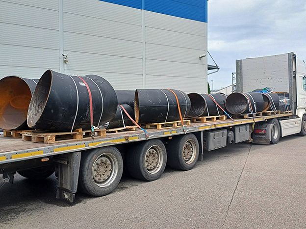 Delivery for the block heat exchanger station at the Temelín Nuclear Power Plant.